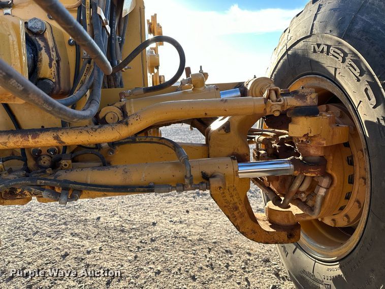 image for item OM9782 2014 Caterpillar  140M3 AWD motor grader