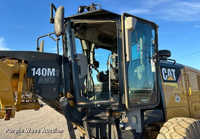 image for item OM9782 2014 Caterpillar  140M3 AWD motor grader