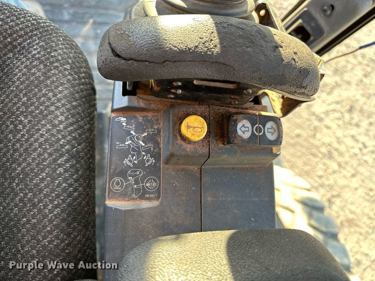 image for item OM9782 2014 Caterpillar  140M3 AWD motor grader