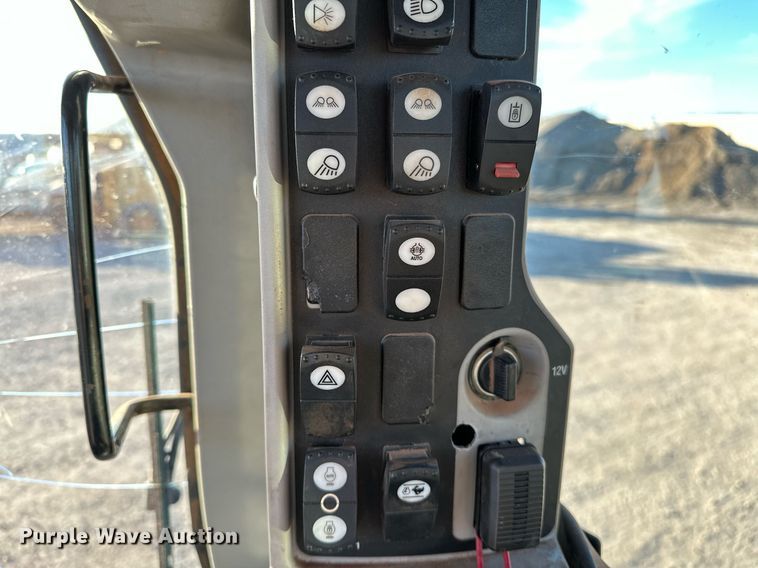 image for item OM9782 2014 Caterpillar  140M3 AWD motor grader