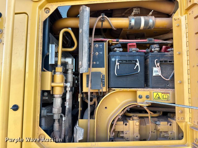 image for item OM9782 2014 Caterpillar  140M3 AWD motor grader