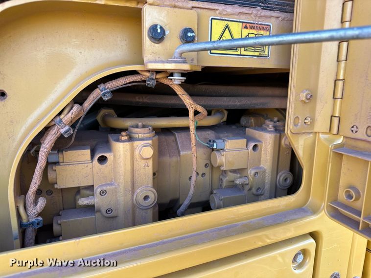 image for item OM9782 2014 Caterpillar  140M3 AWD motor grader