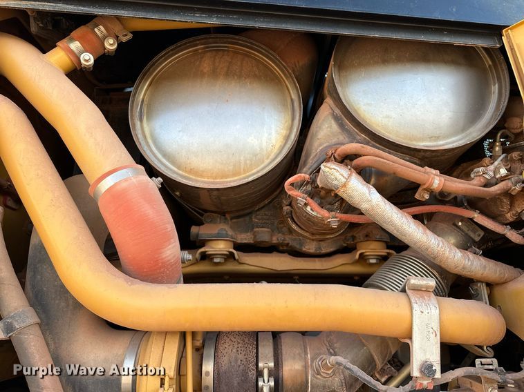 image for item OM9782 2014 Caterpillar  140M3 AWD motor grader