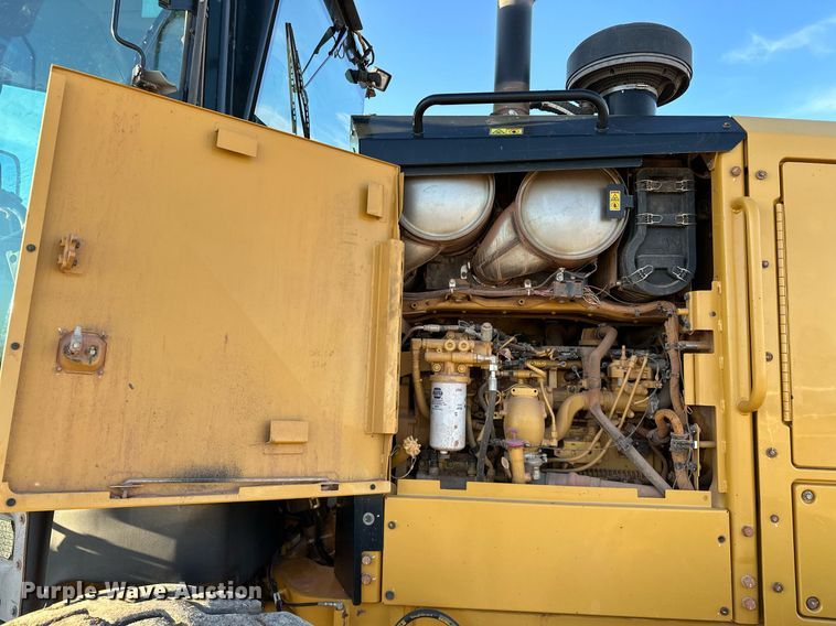 image for item OM9782 2014 Caterpillar  140M3 AWD motor grader