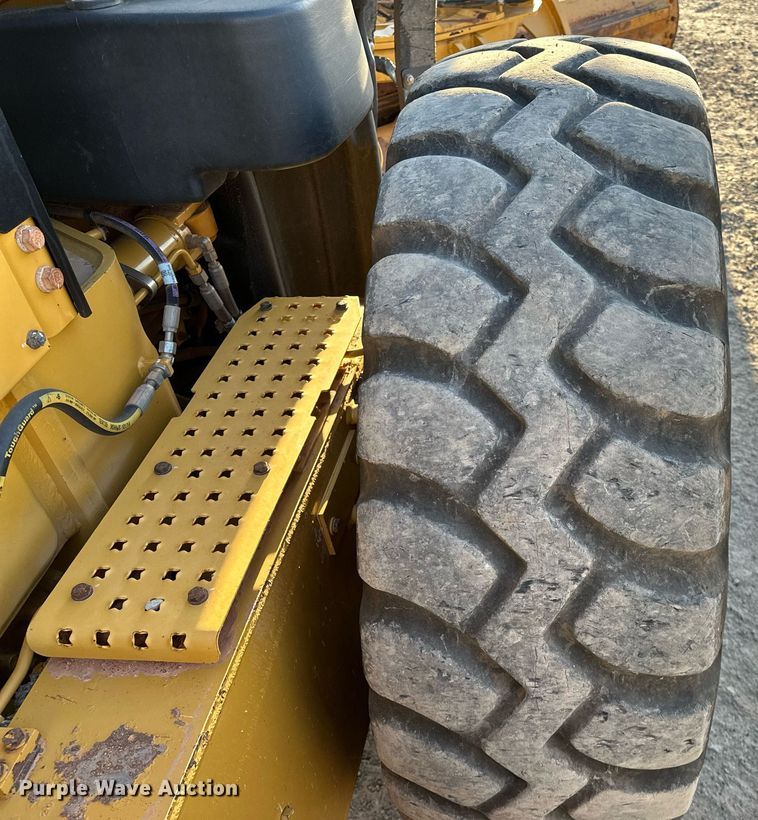 image for item OM9782 2014 Caterpillar  140M3 AWD motor grader