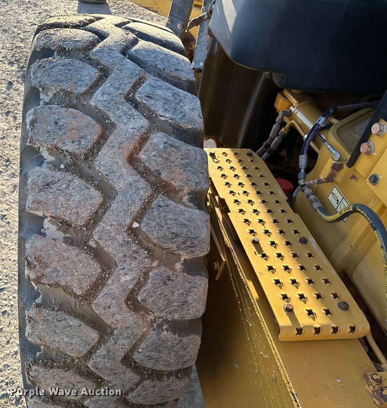 image for item OM9782 2014 Caterpillar  140M3 AWD motor grader