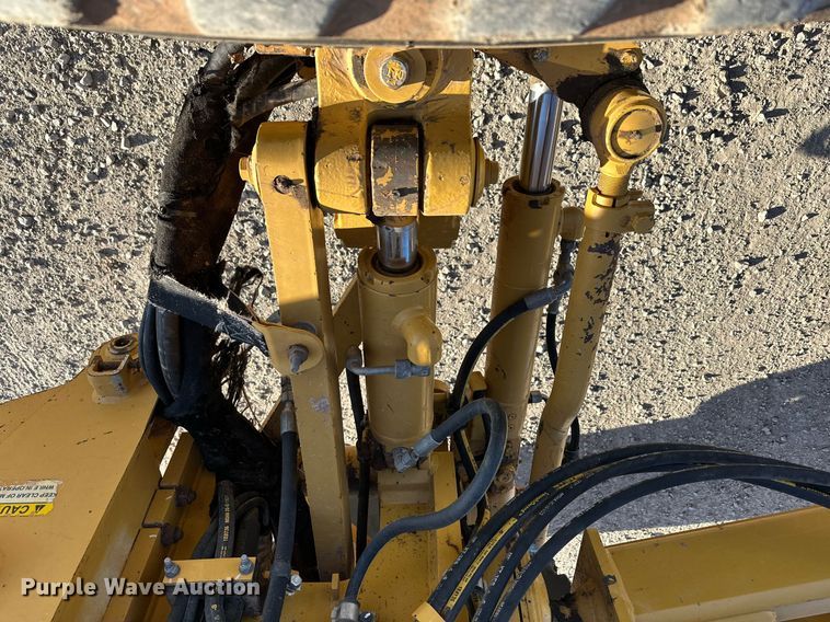 image for item OM9783 2014 Caterpillar  140M3 AWD motor grader