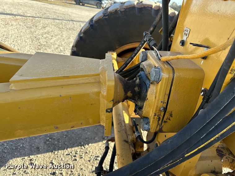 image for item OM9783 2014 Caterpillar  140M3 AWD motor grader