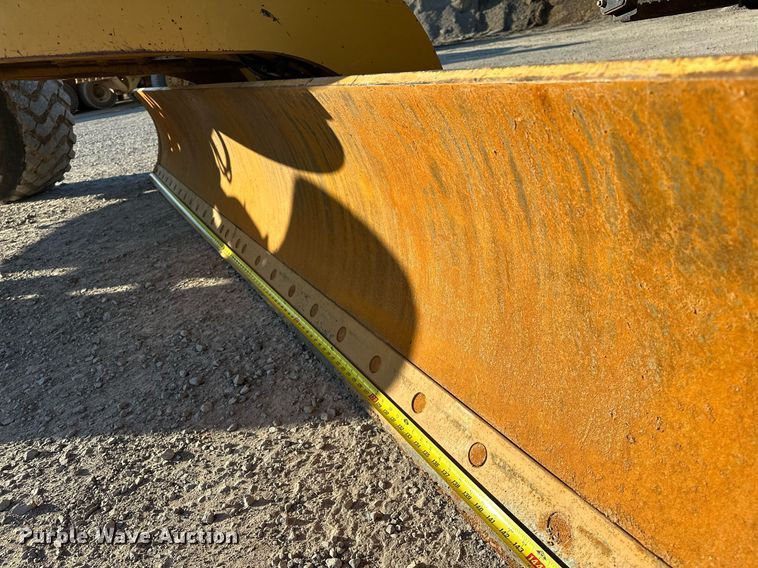 image for item OM9783 2014 Caterpillar  140M3 AWD motor grader