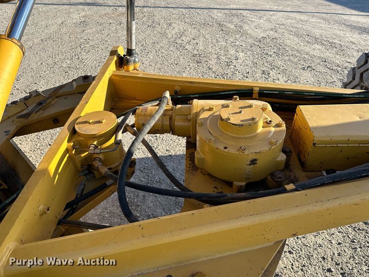 image for item OM9783 2014 Caterpillar  140M3 AWD motor grader