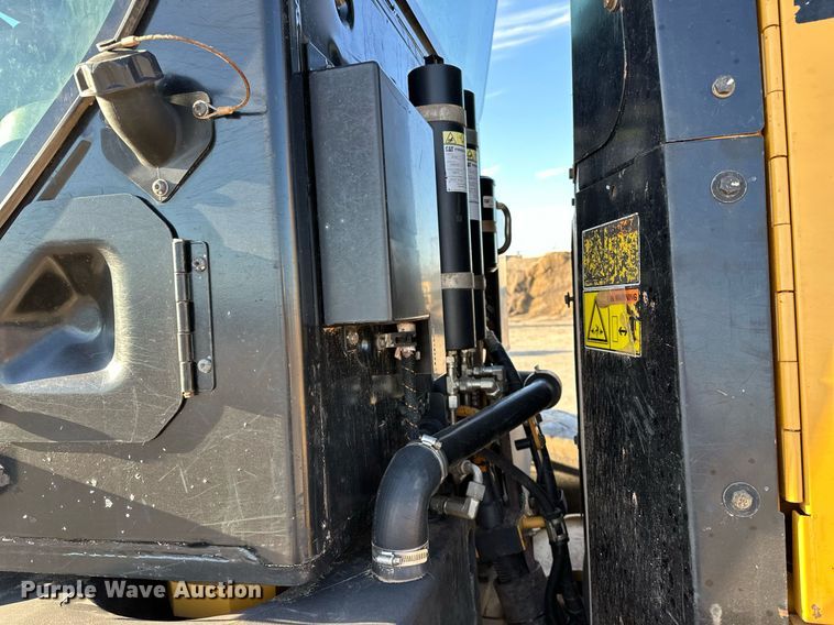 image for item OM9783 2014 Caterpillar  140M3 AWD motor grader