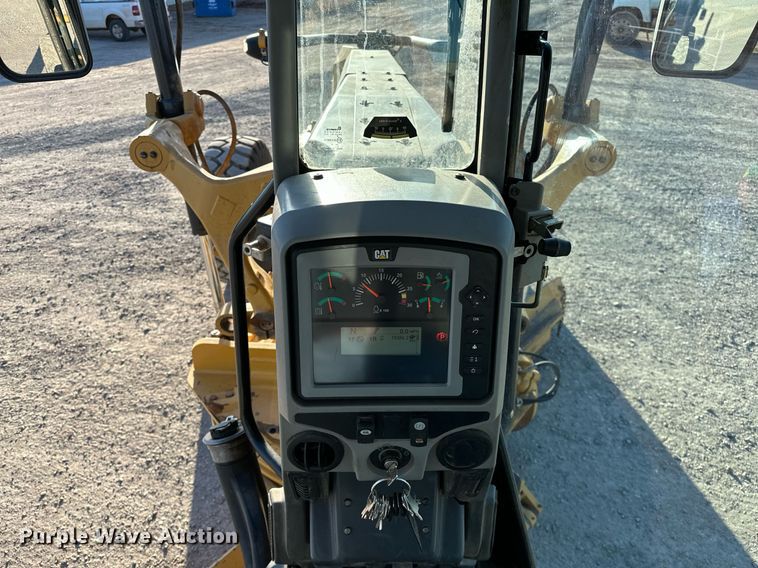 image for item OM9783 2014 Caterpillar  140M3 AWD motor grader