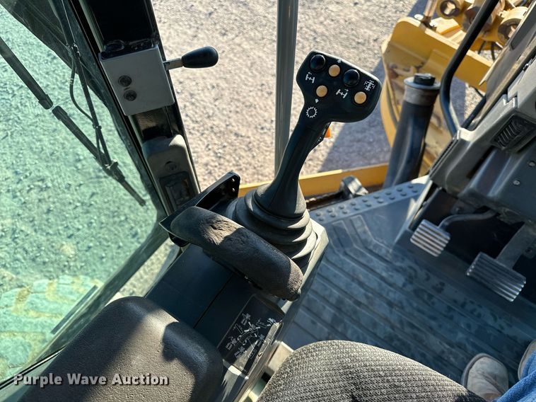 image for item OM9783 2014 Caterpillar  140M3 AWD motor grader