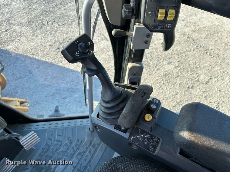 image for item OM9783 2014 Caterpillar  140M3 AWD motor grader