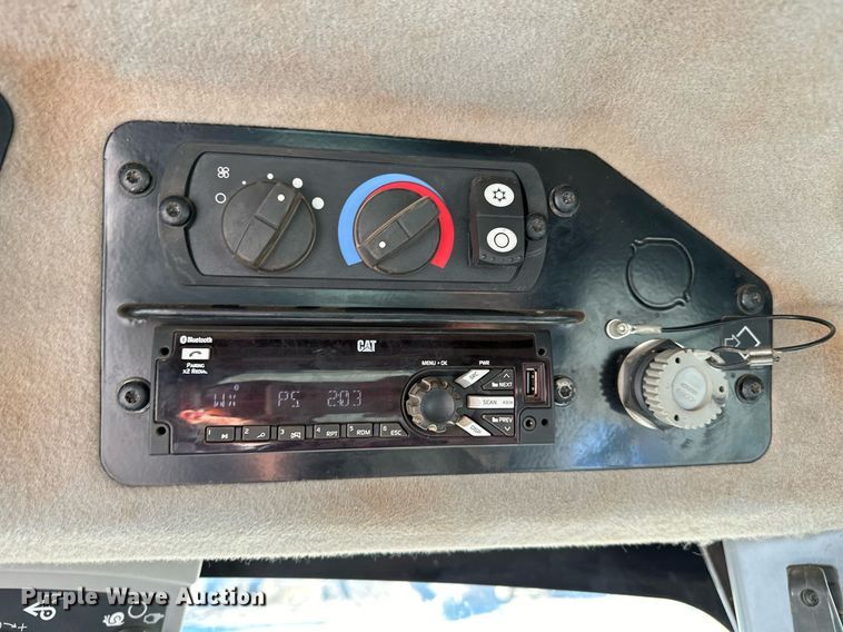 image for item OM9783 2014 Caterpillar  140M3 AWD motor grader