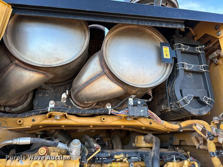 image for item OM9783 2014 Caterpillar  140M3 AWD motor grader