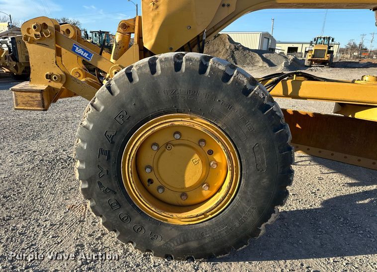 image for item OM9783 2014 Caterpillar  140M3 AWD motor grader