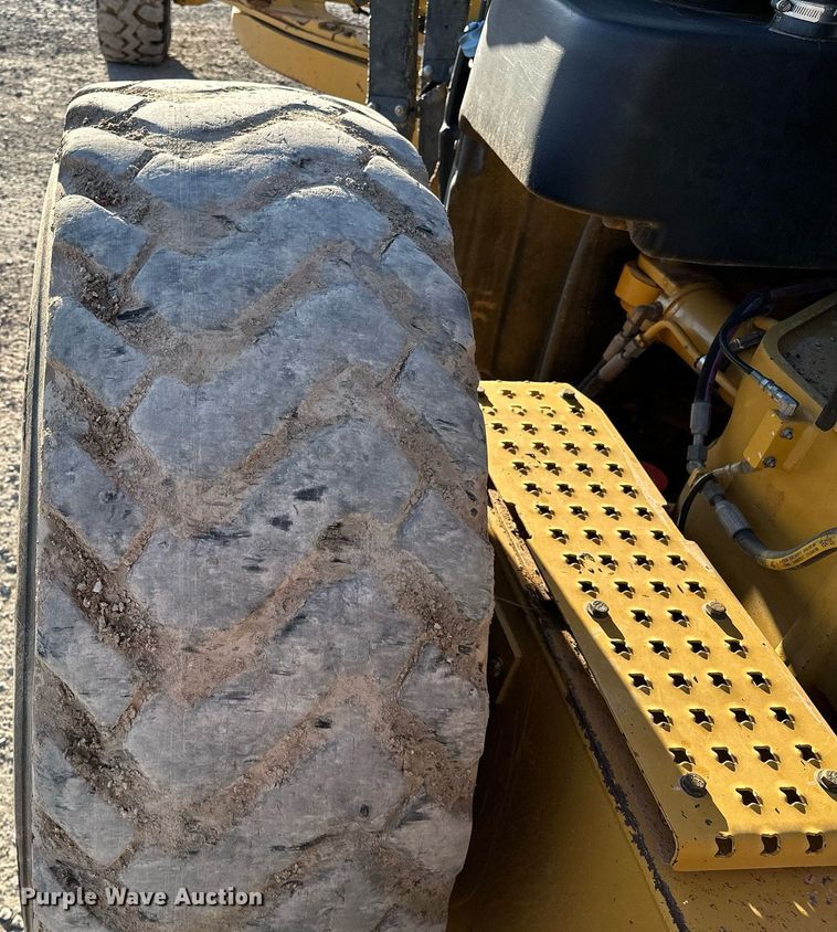 image for item OM9783 2014 Caterpillar  140M3 AWD motor grader