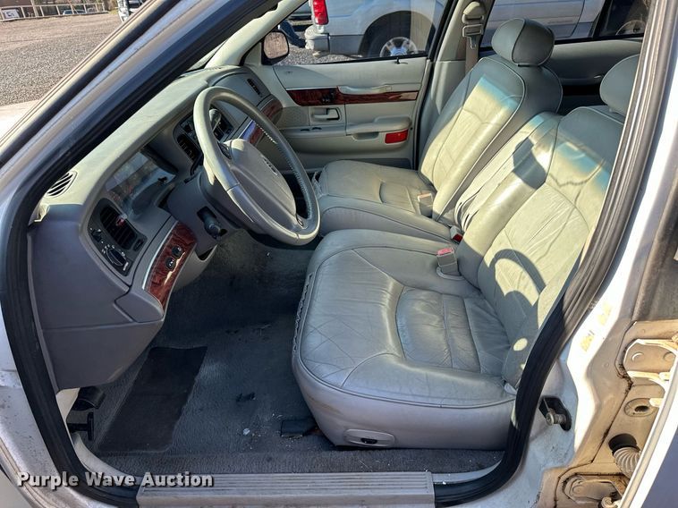 image for item OM9802 2002 Mercury  Grand Marquis 