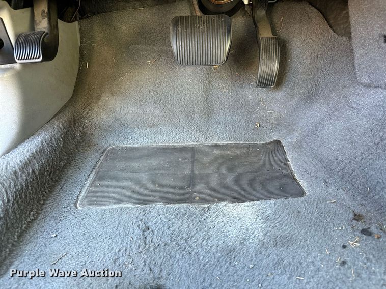 image for item OM9802 2002 Mercury  Grand Marquis 