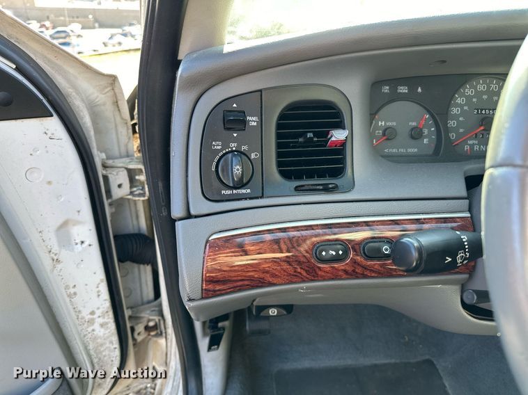 image for item OM9802 2002 Mercury  Grand Marquis 