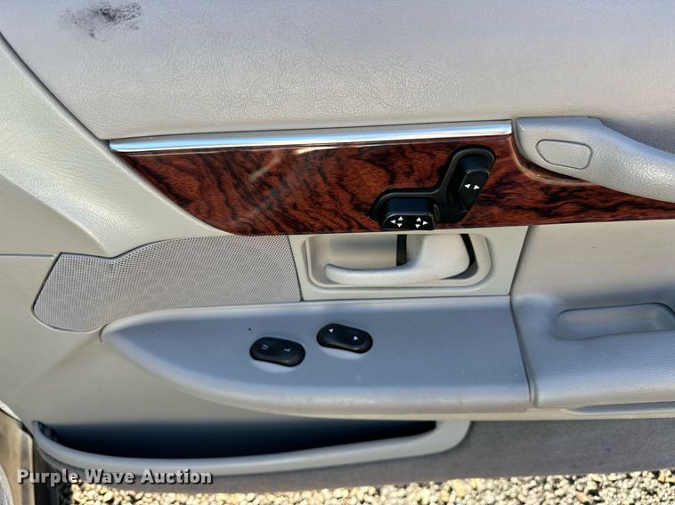 image for item OM9802 2002 Mercury  Grand Marquis 