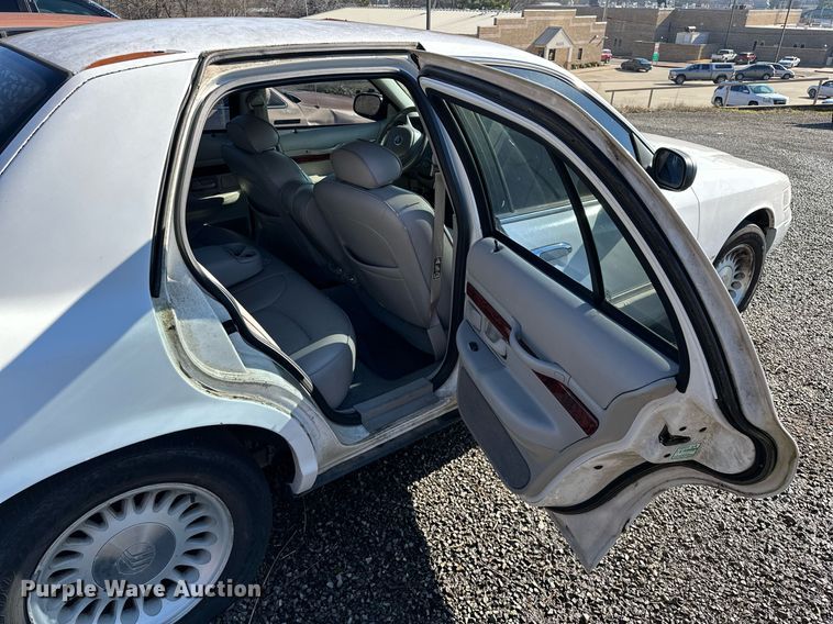 image for item OM9802 2002 Mercury  Grand Marquis 