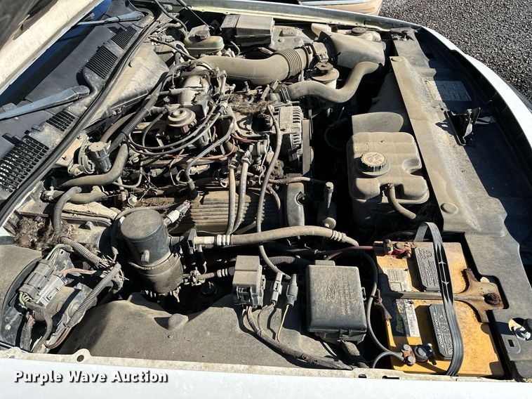 image for item OM9802 2002 Mercury  Grand Marquis 