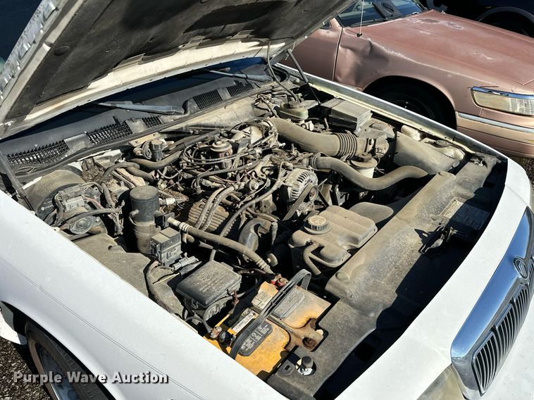 image for item OM9802 2002 Mercury  Grand Marquis 