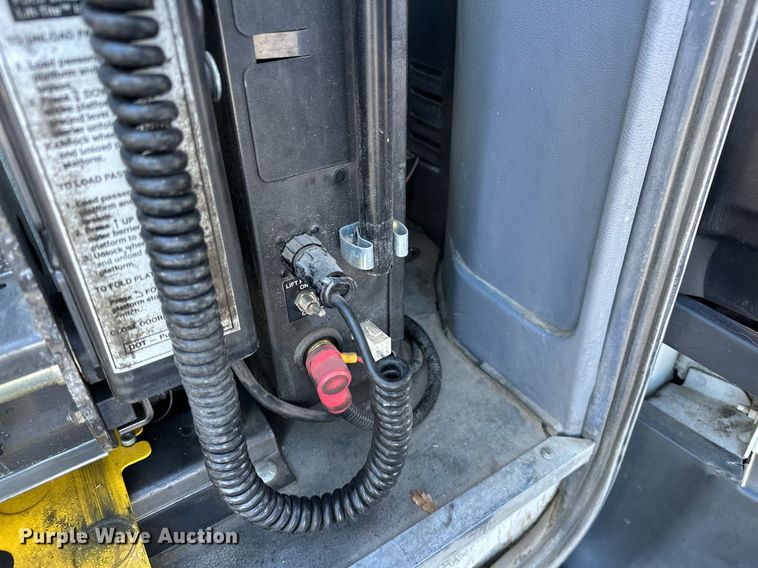 image for item OM9810 2017 Ford Transit 350 handicap accessible van