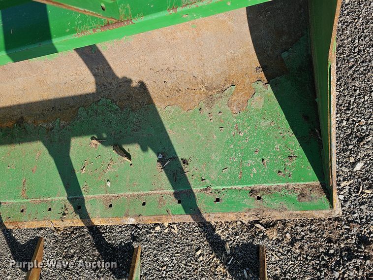 image for item DK0519 2017 John Deere 640R loader