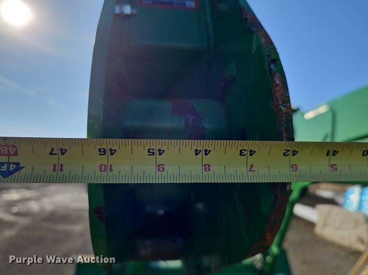 image for item DK0519 2017 John Deere 640R loader