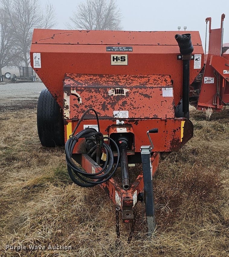 image for item DK0522 H&S 2602 manure spreader