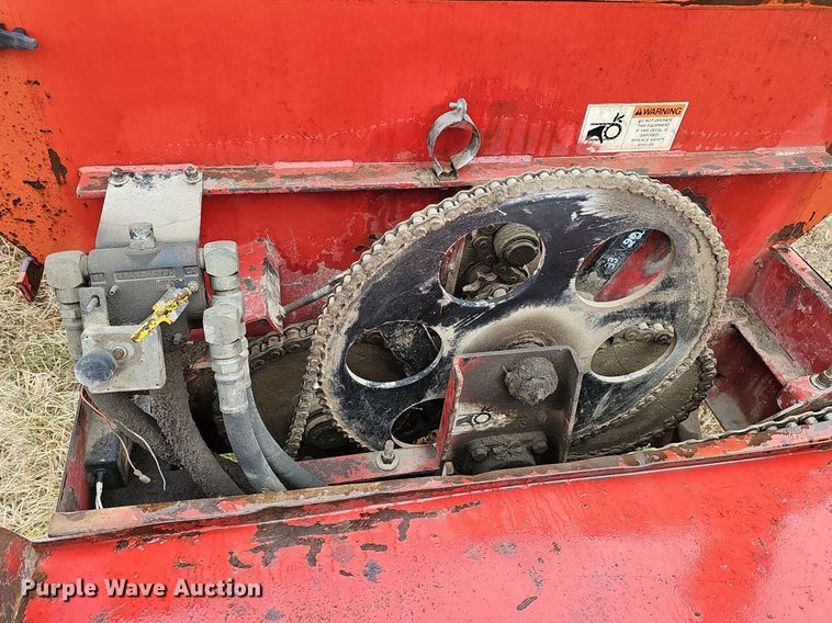 image for item DK0522 H&S 2602 manure spreader