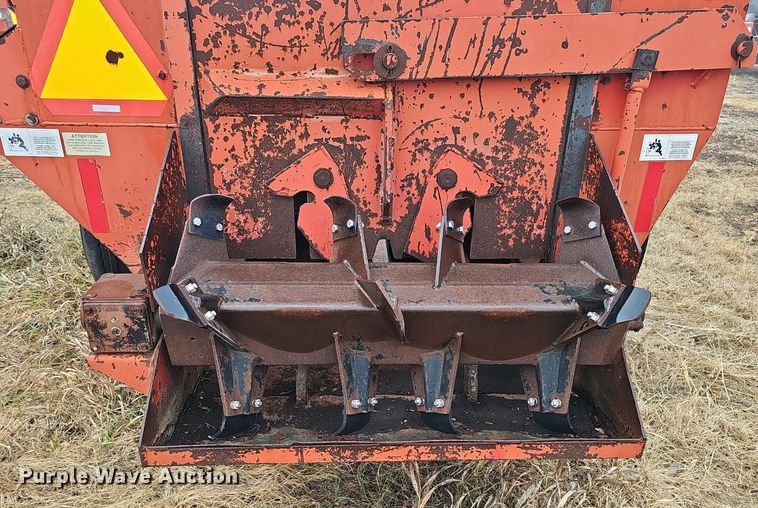 image for item DK0522 H&S 2602 manure spreader