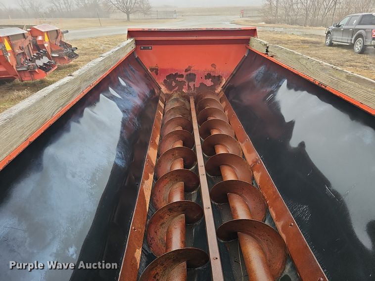 image for item DK0522 H&S 2602 manure spreader