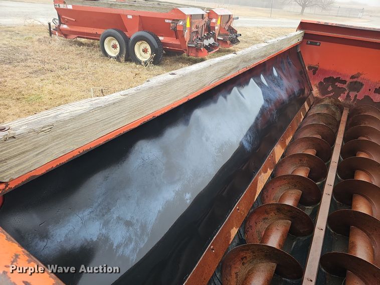 image for item DK0522 H&S 2602 manure spreader