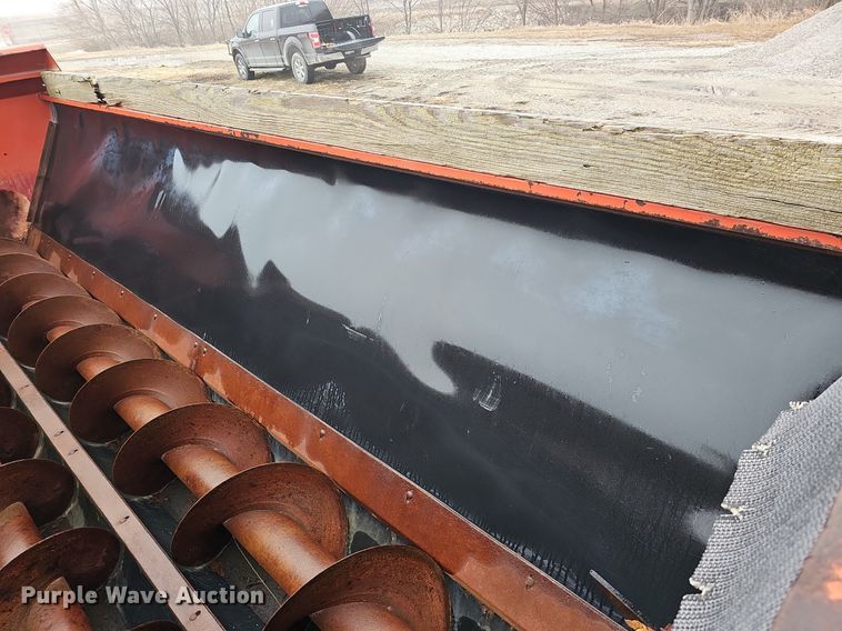 image for item DK0522 H&S 2602 manure spreader