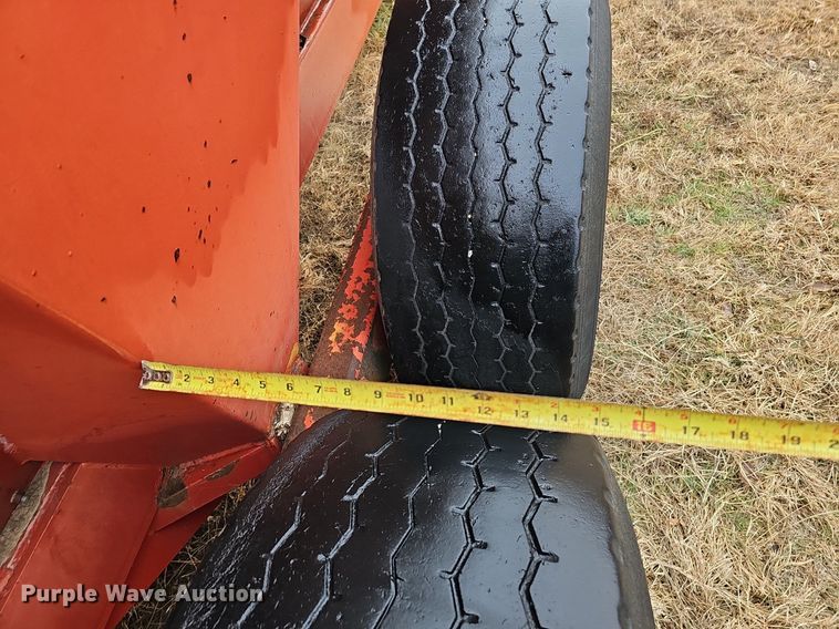 image for item DK0522 H&S 2602 manure spreader