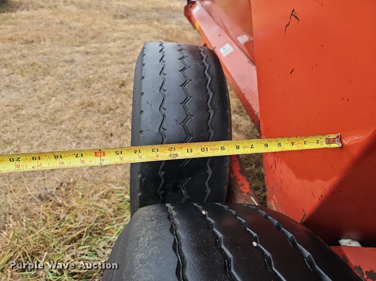 image for item DK0522 H&S 2602 manure spreader