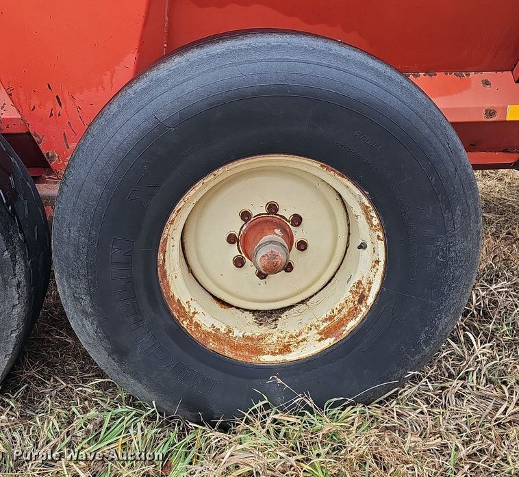 image for item DK0522 H&S 2602 manure spreader