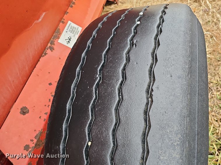 image for item DK0522 H&S 2602 manure spreader