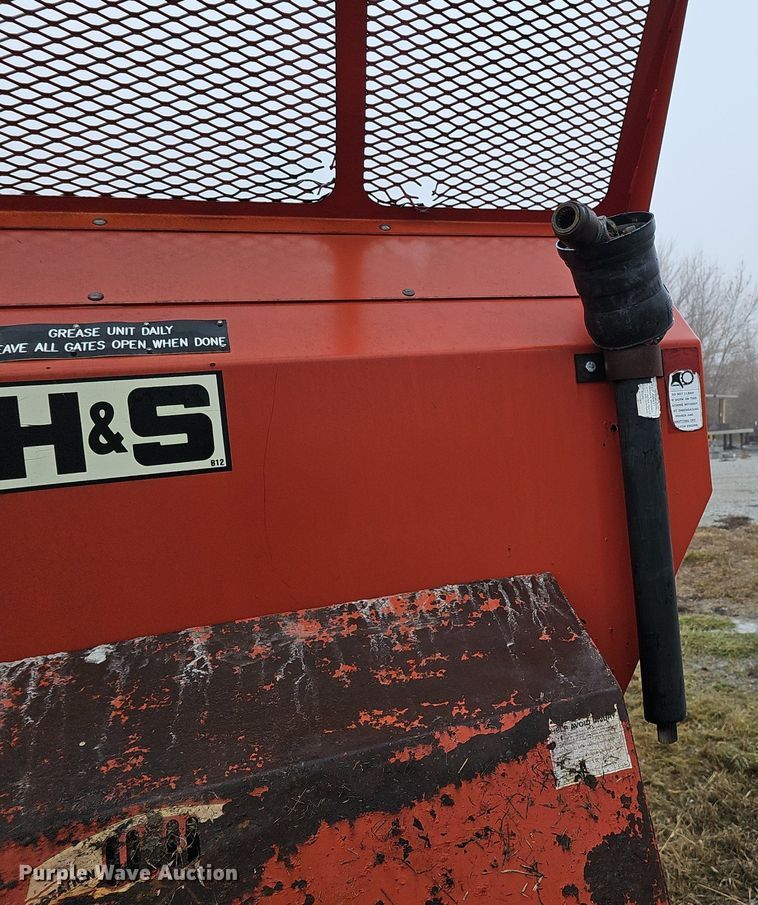 image for item DK0523 H&S 3306 manure spreader