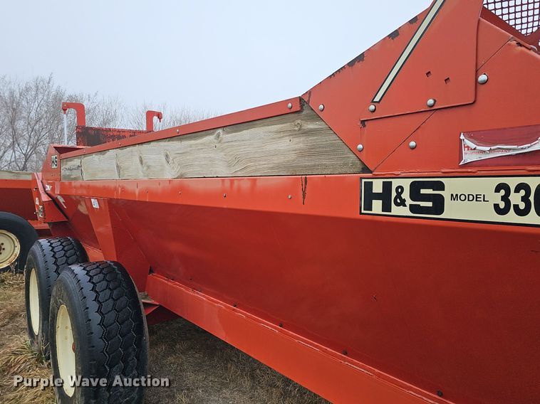 image for item DK0523 H&S 3306 manure spreader