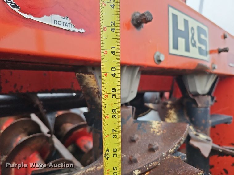 image for item DK0523 H&S 3306 manure spreader