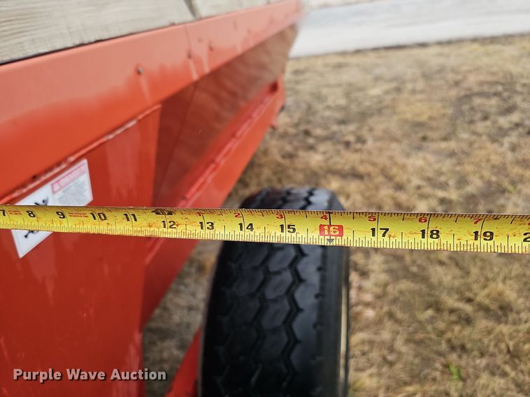 image for item DK0523 H&S 3306 manure spreader