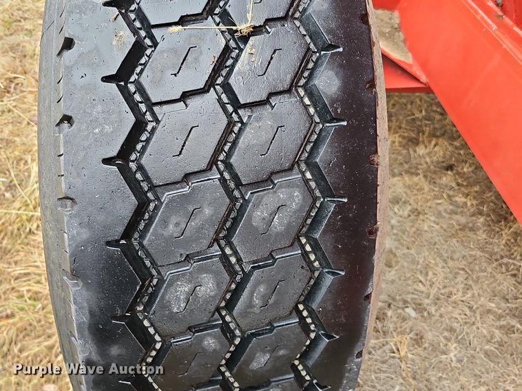 image for item DK0523 H&S 3306 manure spreader