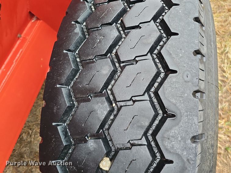 image for item DK0523 H&S 3306 manure spreader