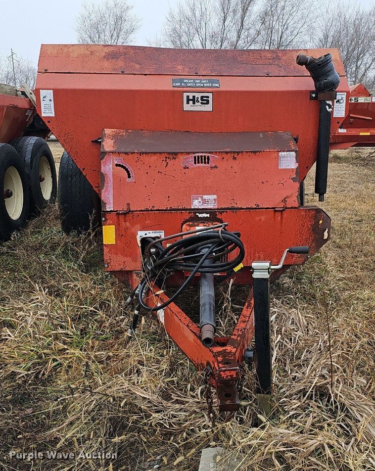 image for item DK0524 H&S 2602 manure spreader