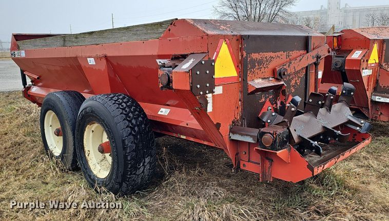 image for item DK0524 H&S 2602 manure spreader